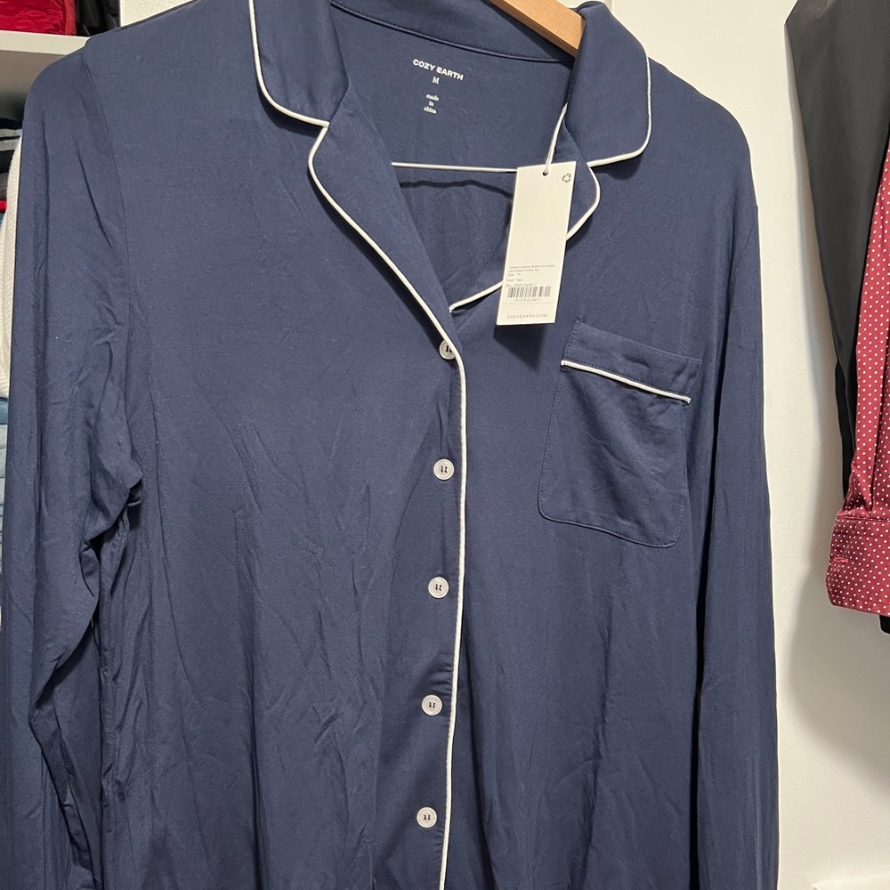 Cozy Earth bamboo pajama top Navy Medium NWT